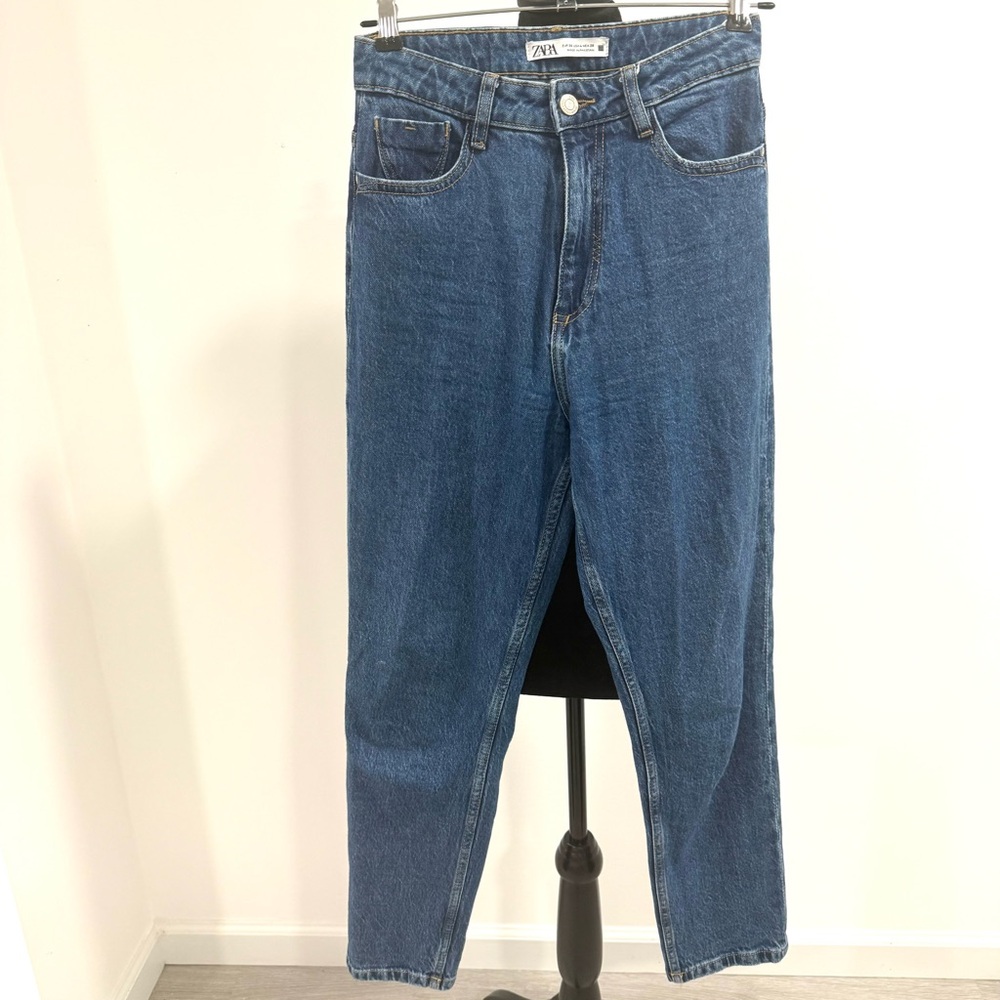 Zara  blue “mom” fit jeans SZ4